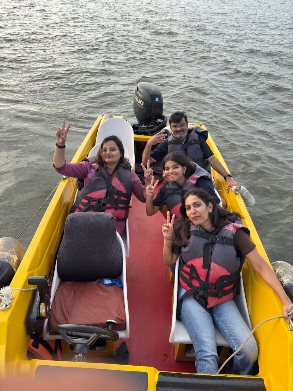 Speed boat in Alleppey backwaters — Kerala private backwater cruise photo 2