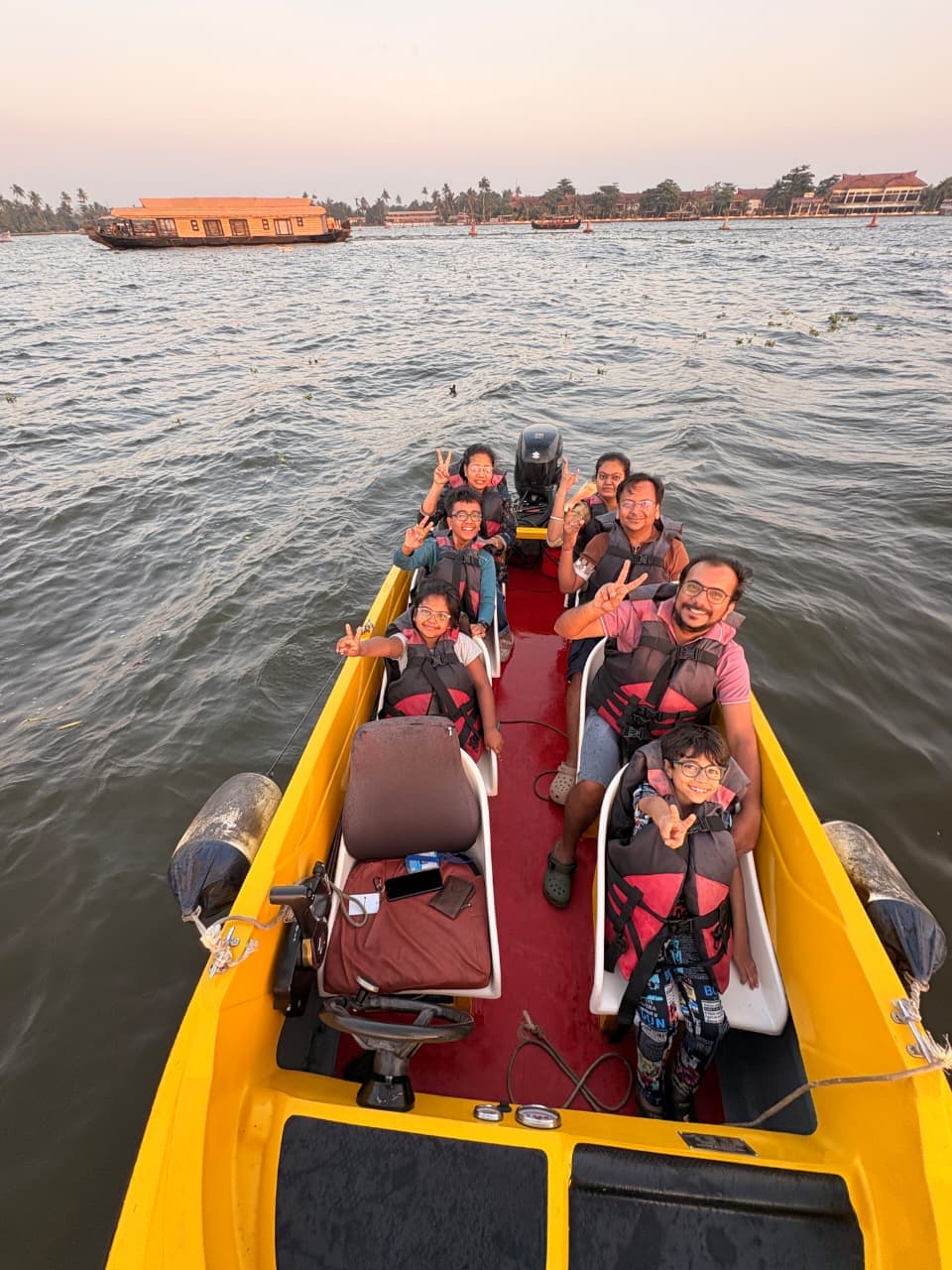 Speed boat in Alleppey backwaters — Kerala private backwater cruise photo 3