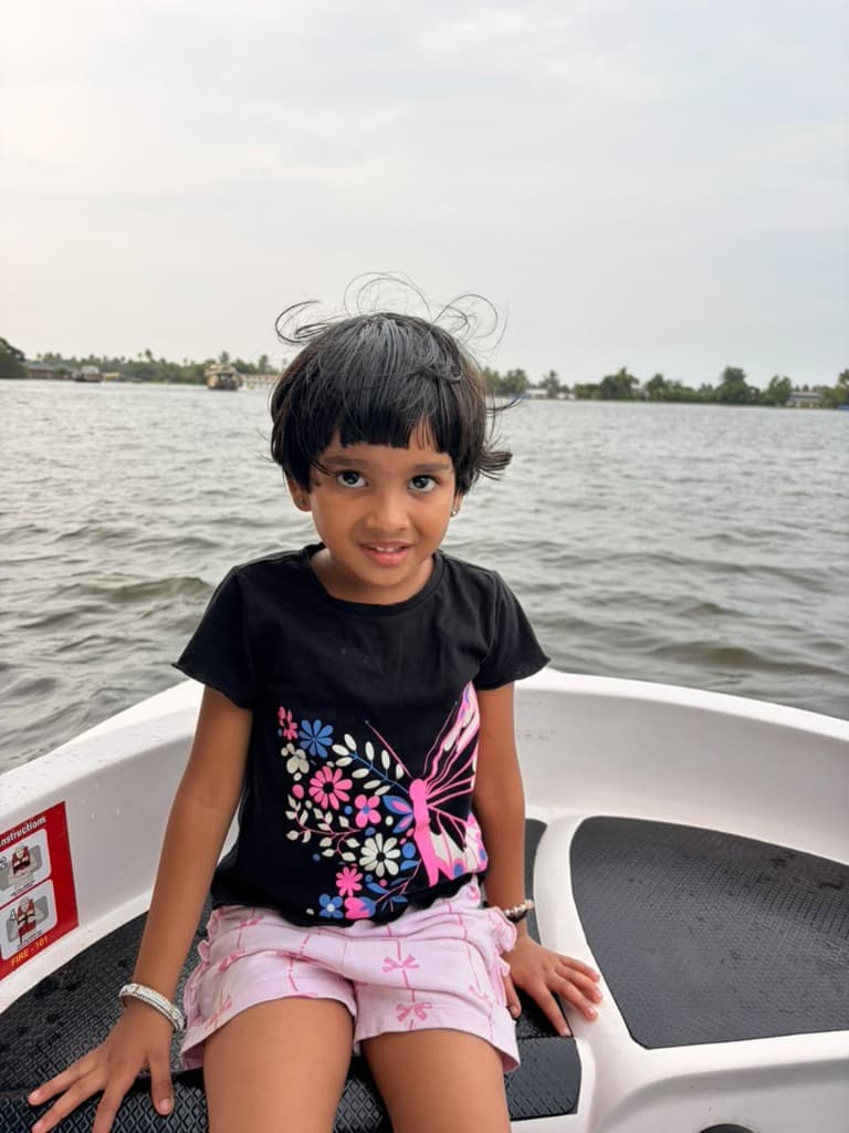 Speed boat in Alleppey backwaters — photo 5